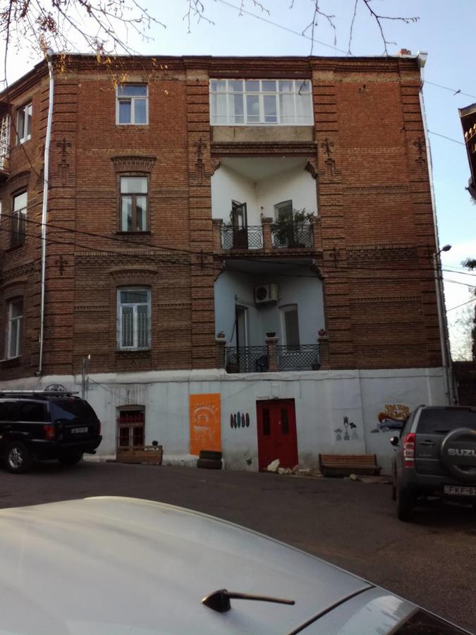200 Metres From Rustaveli Avenue Apartment Tbilisi Exterior photo